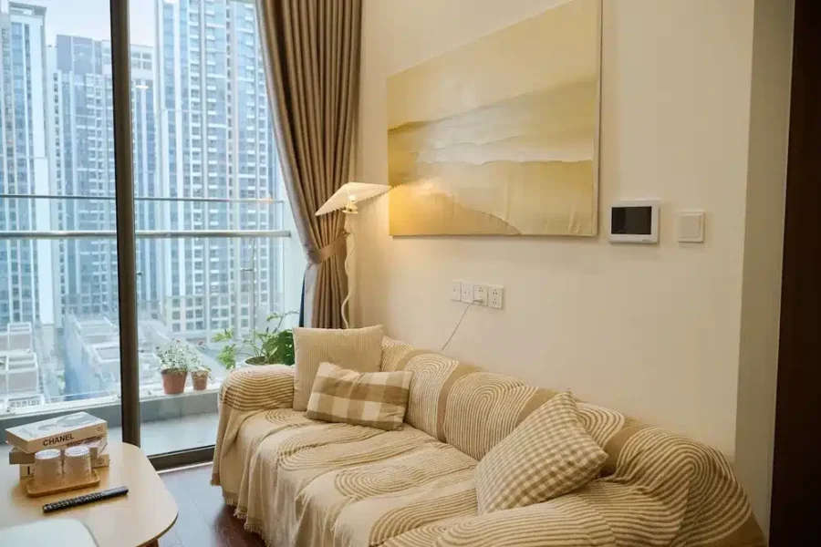 Căn hộ 2BR-Vinhomes-Nơi lưu trú bình yên-lãng mạn” Lustay