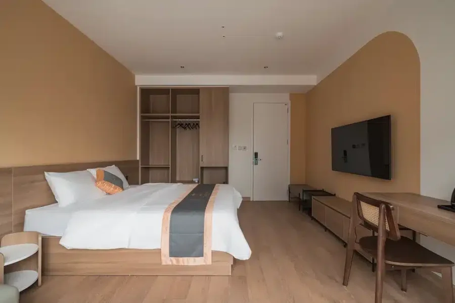 Tender Nest 204, 304, 404. Lustay